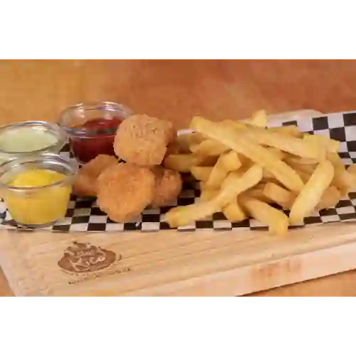 6 Nuggets con Papas Fritas X12