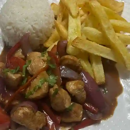 Pollo Salteado