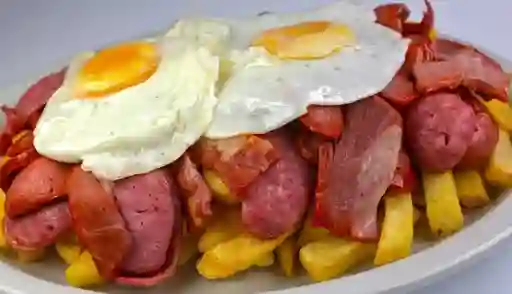 Salchipapa Americana Mediana