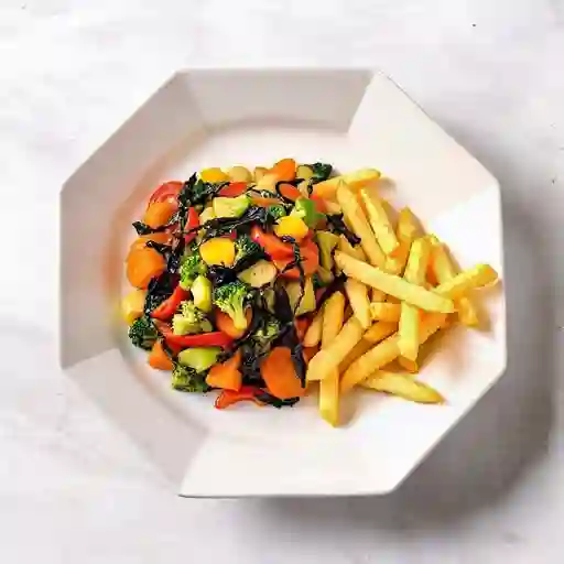 Chapsui Verduras con Papas Fritas