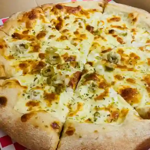 Pizza Fugazzeta Familiar