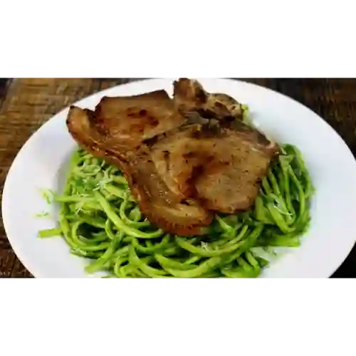Chuleta de Cerdo Bbq con Spagueti Pesto