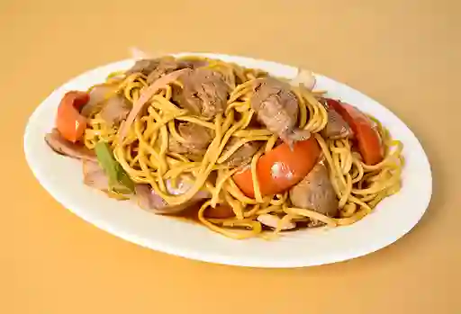 Tallarin saltado con carne