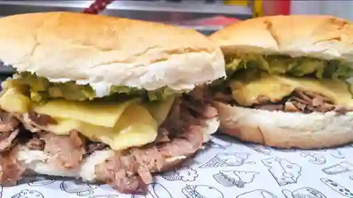 Combo 3: 2x Lomitos Palta Queso