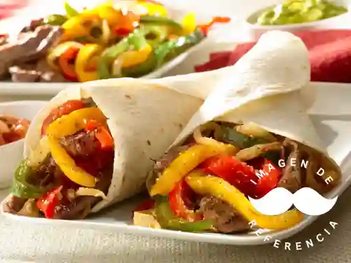 Arma Tu Fajita de Lomito