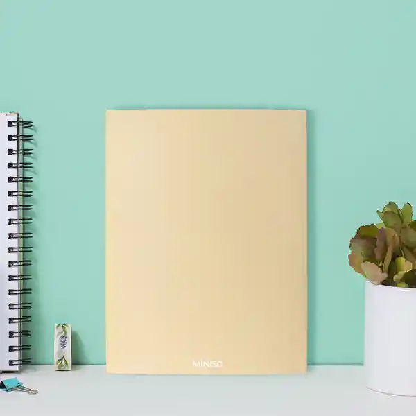 Miniso Cuaderno Forrado Yoga School Llama 26.7 x 20.3 cm