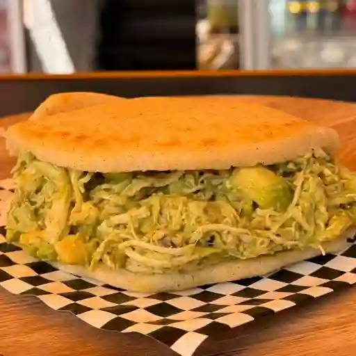 Arepa reina pepiada