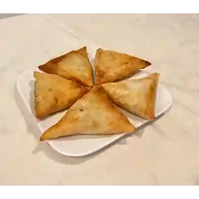 Empanadas camarón mandarín y queso