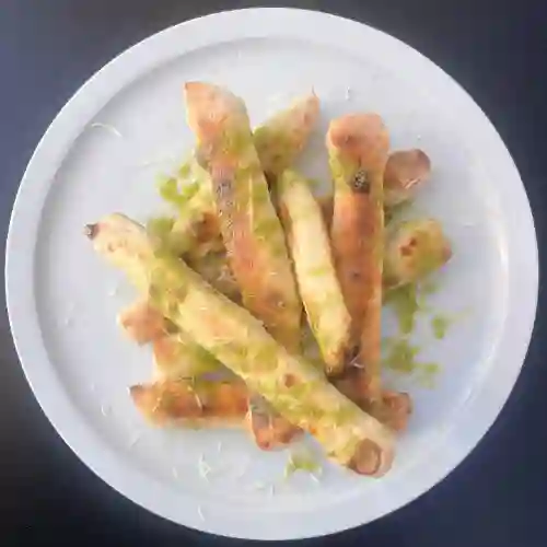 Palitos con Salsa de Pesto