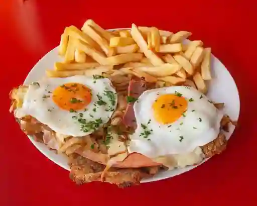 Milanesa de Pollo Porteña y Papas