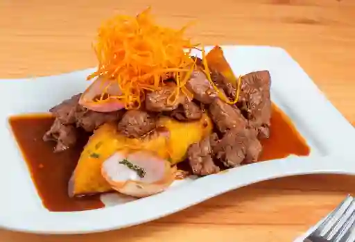 Tacu Tacu con Lomo Saltado