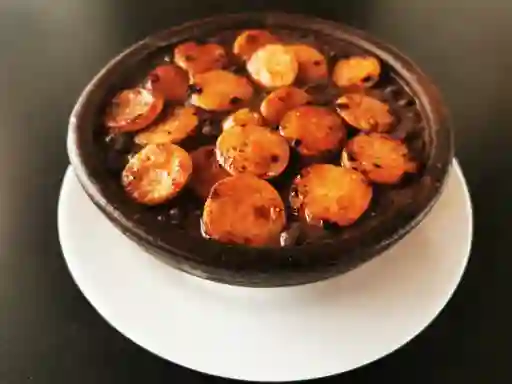 Porotos Negros con Loganiza