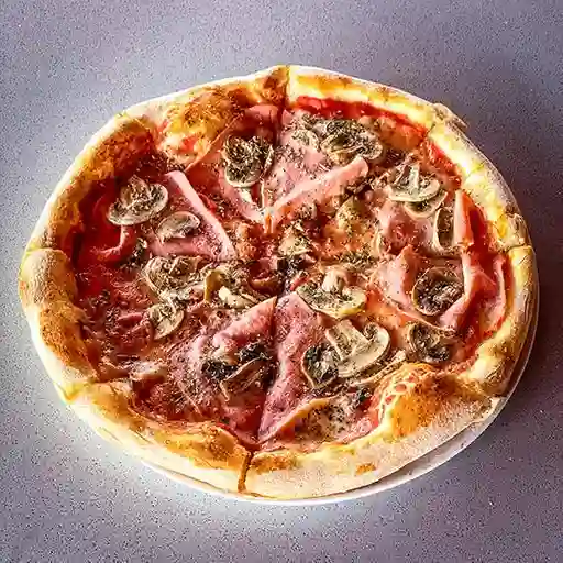 Pizza prosciutto cotto e funghi
