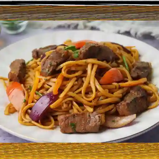 Fettuccine salteado de carne