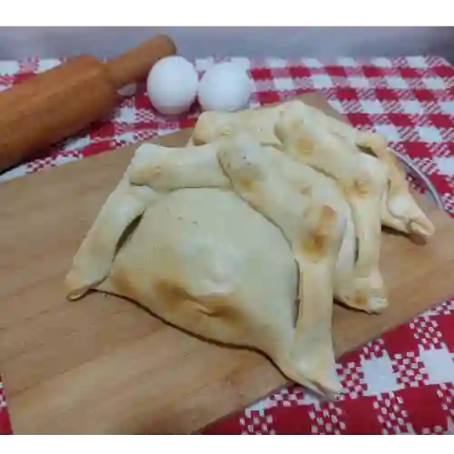 Empanada Pollo Al Ajillo