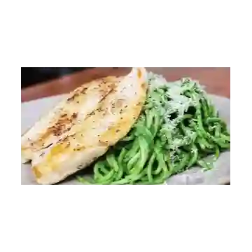 Tallarines Verde con Pechuga