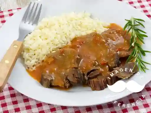 Lengua en Salsa