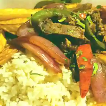 Lomo Saltado con Papas