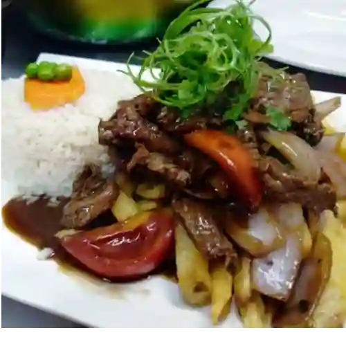 Lomo Saltado de Carne