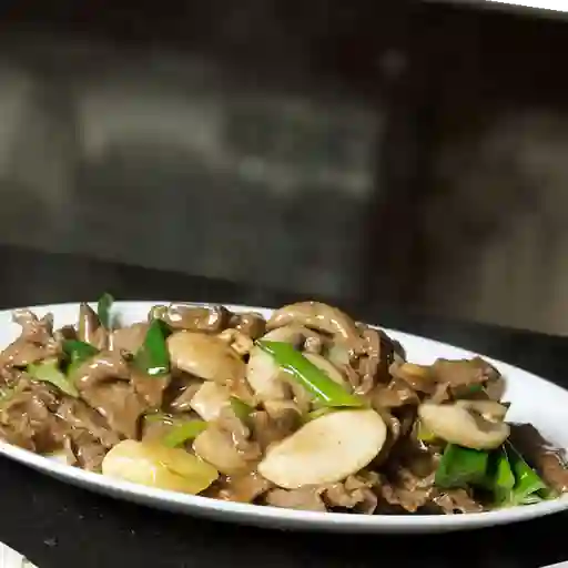 Carne champiñón con arroz