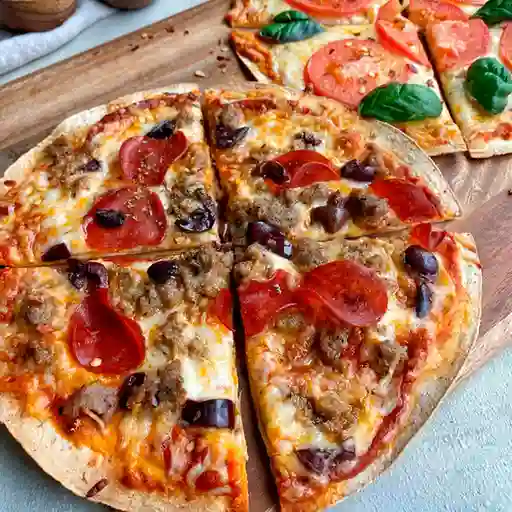 Promo 2 Familiares Premium y Bebida 1.5