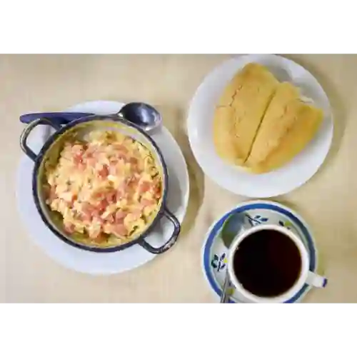 Huevito con Tomate + Bebestible