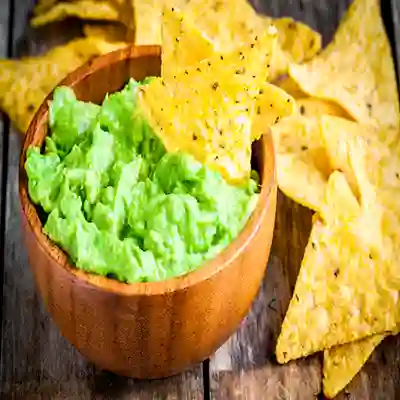 Nachos con Salsa Palta Jalapeño (150Grs)
