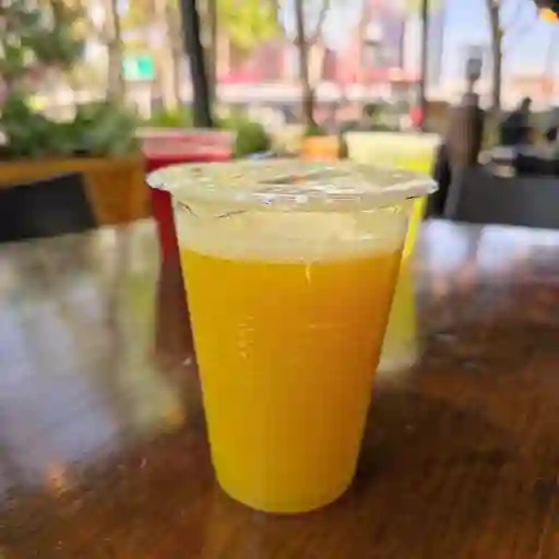 Jugo mango-piña