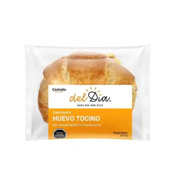 Castaño Croissant Huevo Tocino