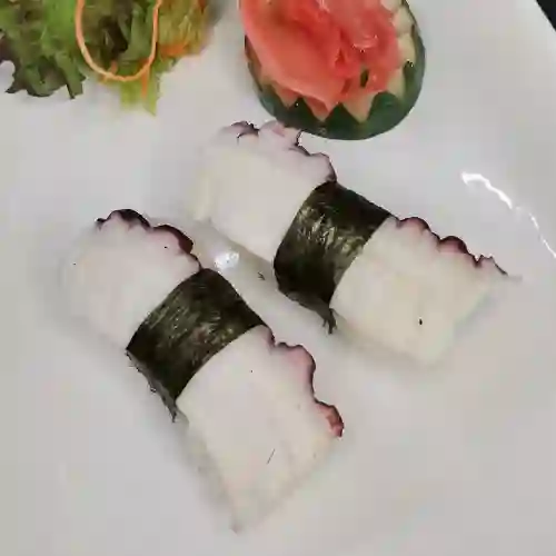137.- Nigiri de Pulpo