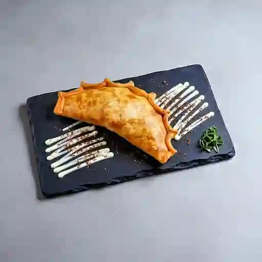 Empanada Carne Mechada Queso