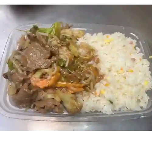 Chapsui de carne con arroz