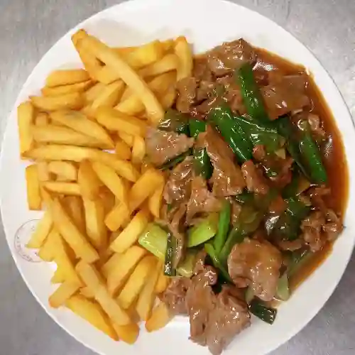 Carne Mongoliana con Papas