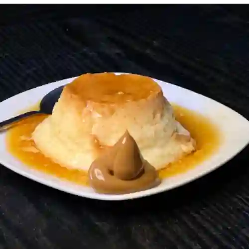 Flan con Dulce de Leche