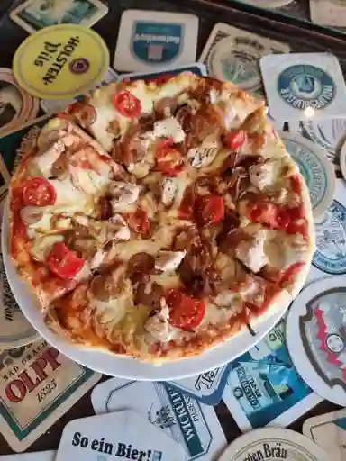 Pizza Mar y Tierra 25 Cm