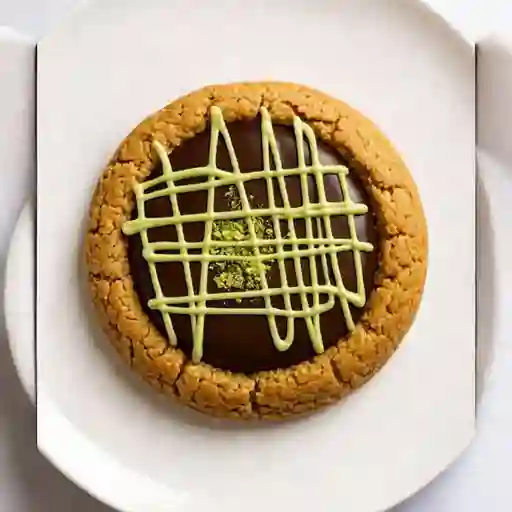 Crumbl cookie dubai viral