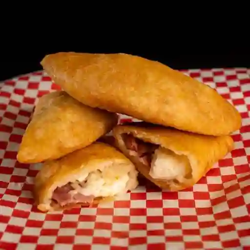 Empanada Jamón y Queso