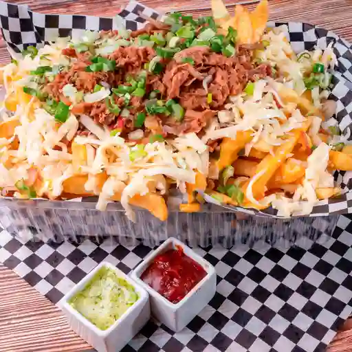 Papas Fritas con Mechada