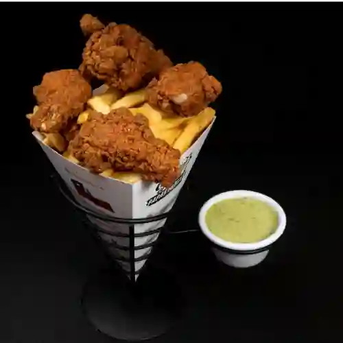 Cono Papas Agregado y 2 Salsas