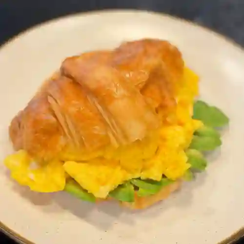 Croissant Huevo Palta