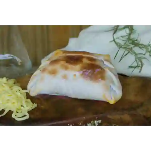 Empanada de Pollo y Queso