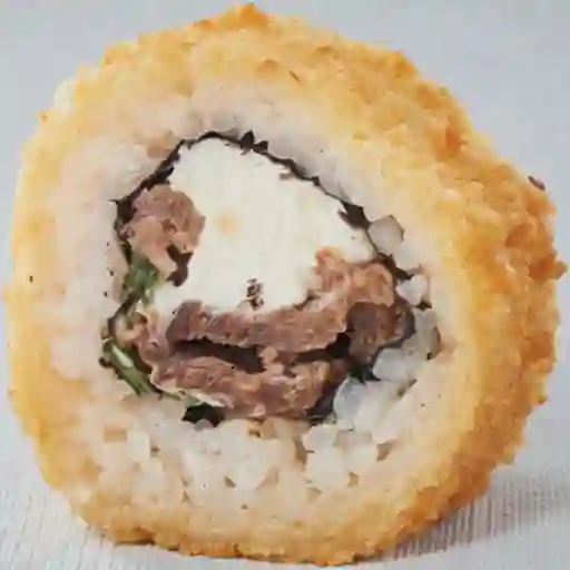 Churrasco, queso crema, cebolla carameli