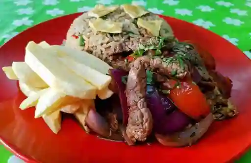 Arroz Chaufa más Lomo Salteado