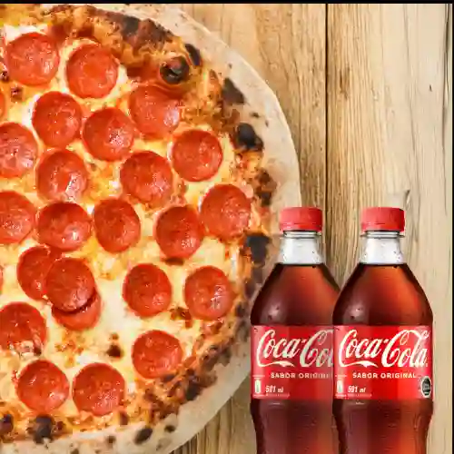 Pizza Peperoni y Bebida