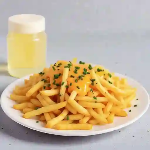 Papas Fritas Con Queso Cheddar + Ciboulette