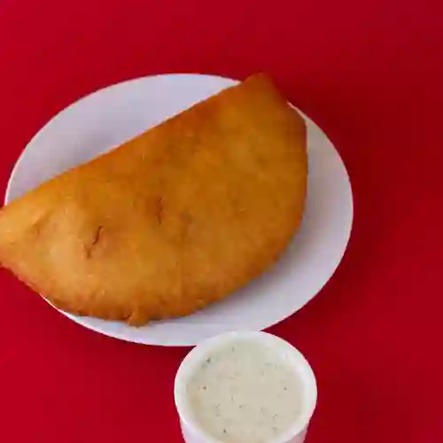 Empanada de Chorizo con Queso