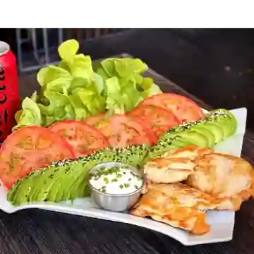 Pechuga de Pollo con Ensalada