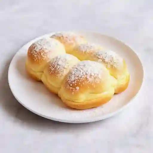 Pan de leche en forma de completo