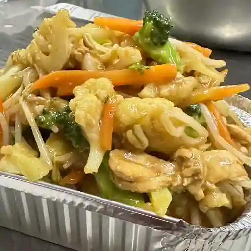 Chapsui de pollo con arroz