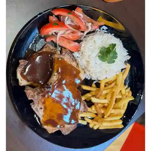 Chuleta de Cerdo Bbq Papas+bebida 220ml